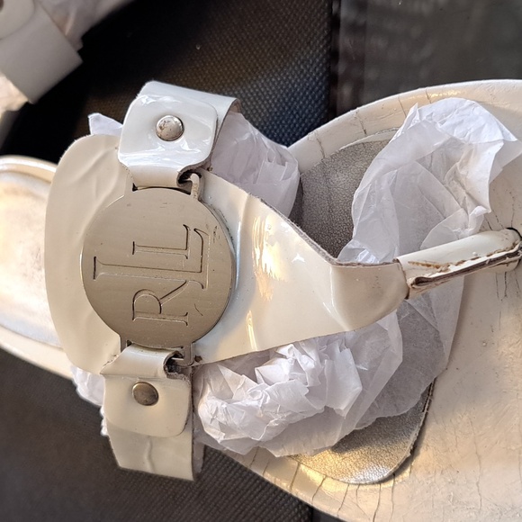 Ralph Lauren Kalana Slide on Sandles.   Silver Pendant front with Logo. Size 7.5 - Picture 3 of 8